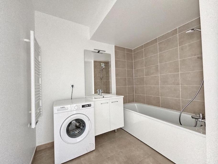 Charme Citadin Apartment Villemomble Bagian luar foto