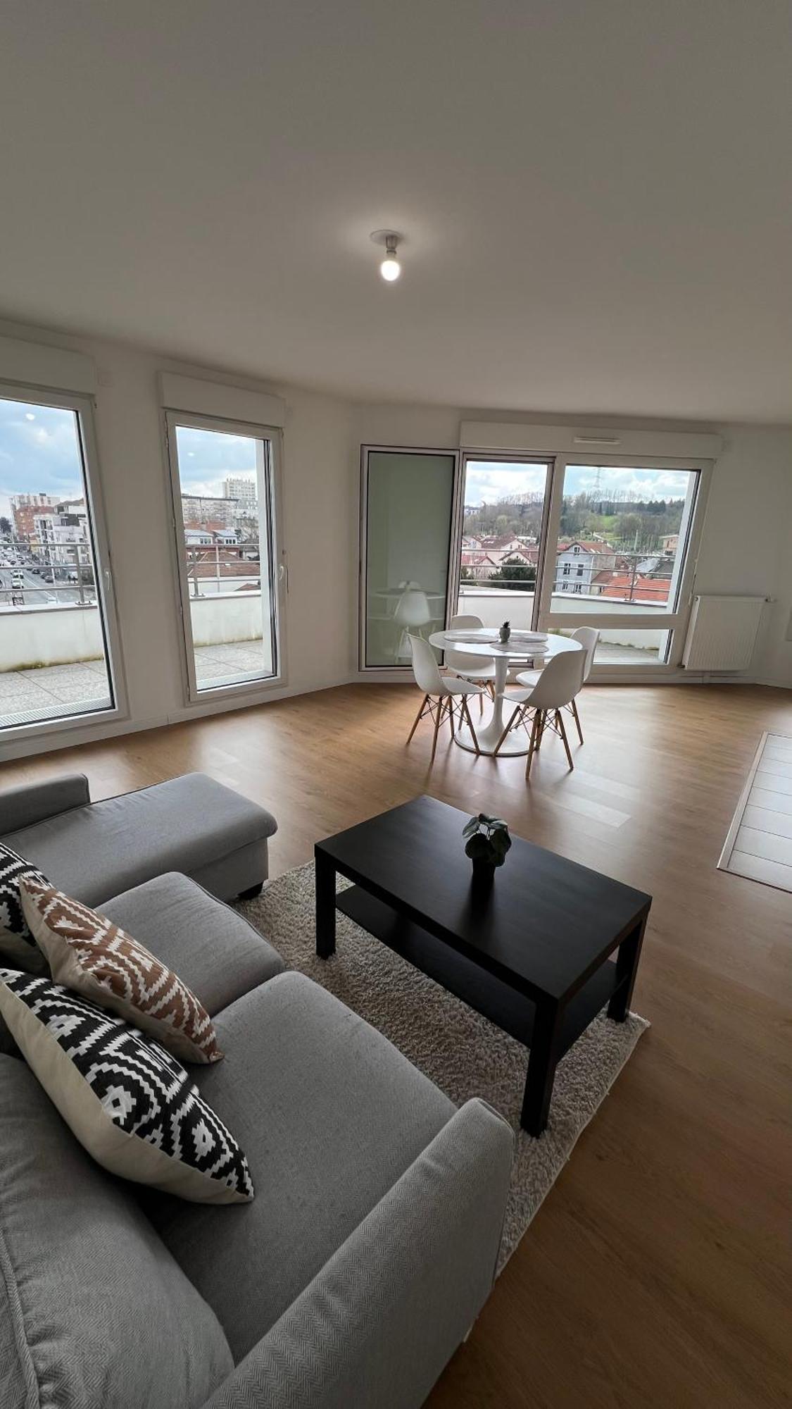 Charme Citadin Apartment Villemomble Bagian luar foto